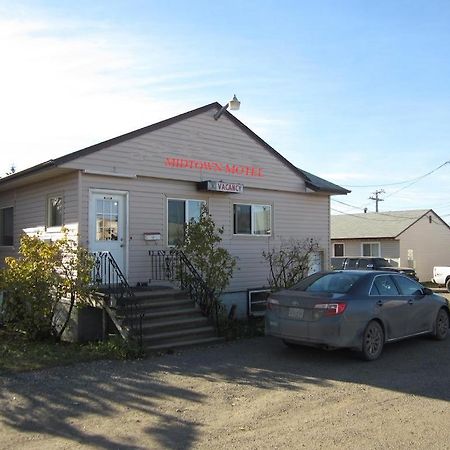 Midtown Motel On Alaska Ave Dawson Creek Exterior foto
